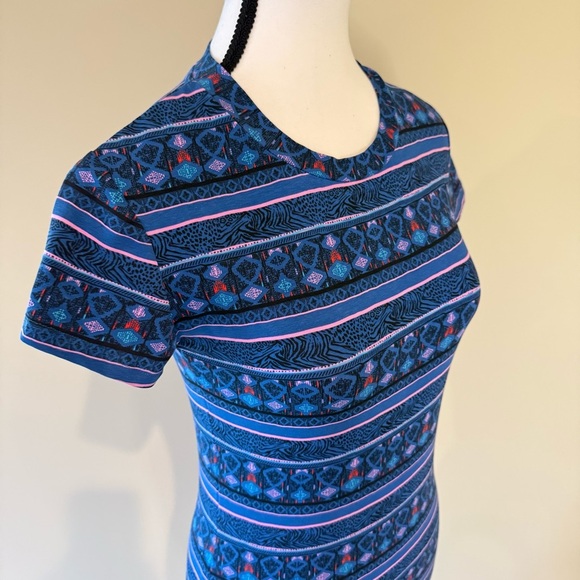 No Boundaries Women's Printed T-Shirt Dress - Picture 8 of 12